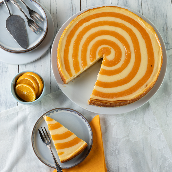 Käsekuchen mit Orangen-Fruchtspirale