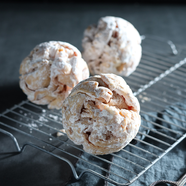 Schneeballen Puderzucker