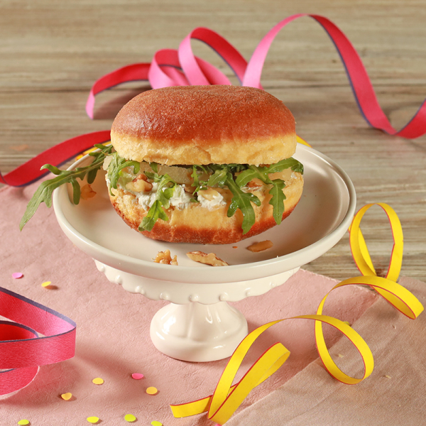 Schlemmerkrapfen m. Ziegenfrischkäse u.Birne